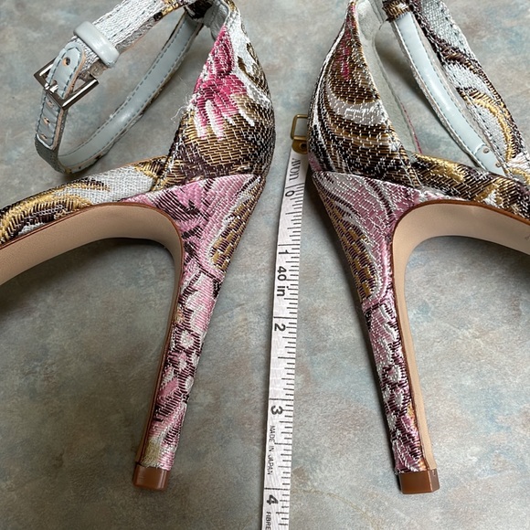 Aldo brocade sandals (sz 7.5) - Picture 4 of 12